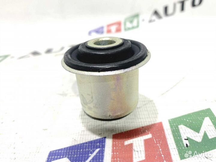 Сайлентблок рычага renault scenic 3 задней подвеск