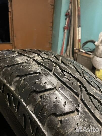 Kumho Road Venture AT 825 265/65 R17