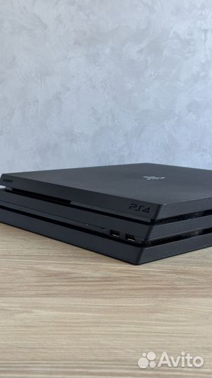 Sony PlayStation 4 Pro 1TB model CUH-7216B