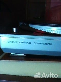 Проигрыватель винила электроника 017