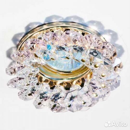 Светильник потолочный встраиваемый