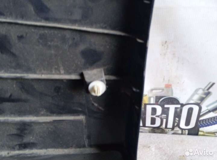 Накладка средней стойки Сузуки Гранд Витара 2.0