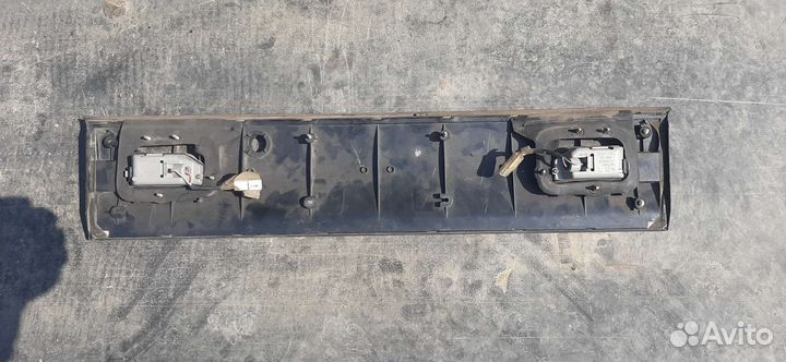 Панель багажника toyota sprinter AE-104