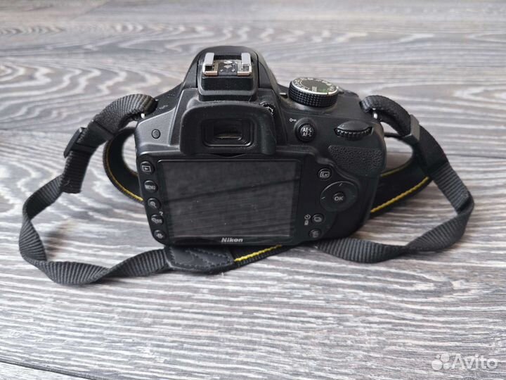 Nikon D3200 +объектив 35мм, вспышка, сумка