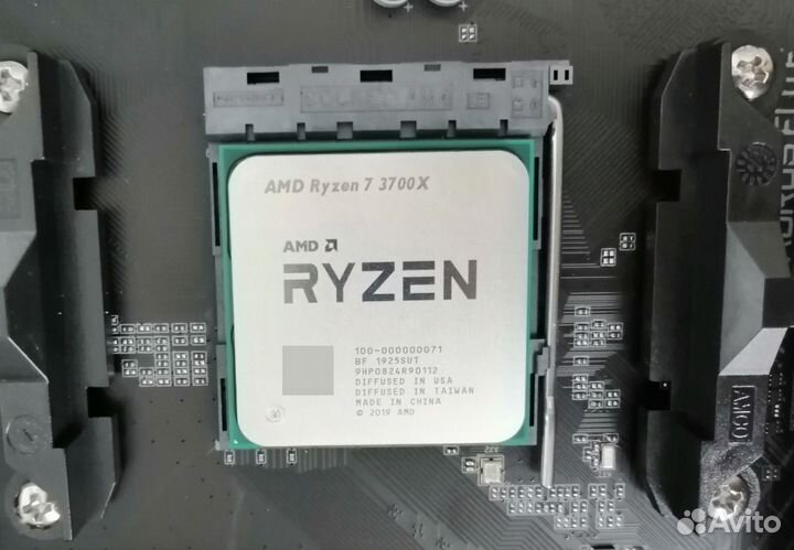Процессор AMD Ryzen 7 3700X OEM