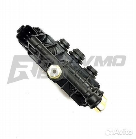 Блок клапанов пневмоподвески Land Rover Sport L320