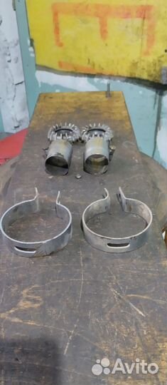 Гайки и крепления глушителей мотоцикла Паннония