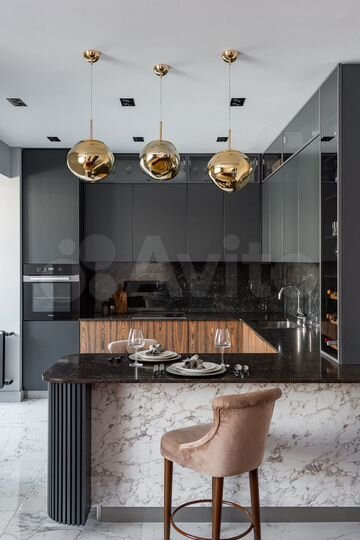 3-к. квартира, 115 м², 2/9 эт.