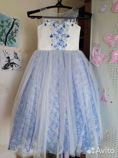 Платье для девочки рост122-128. На 5-7лет