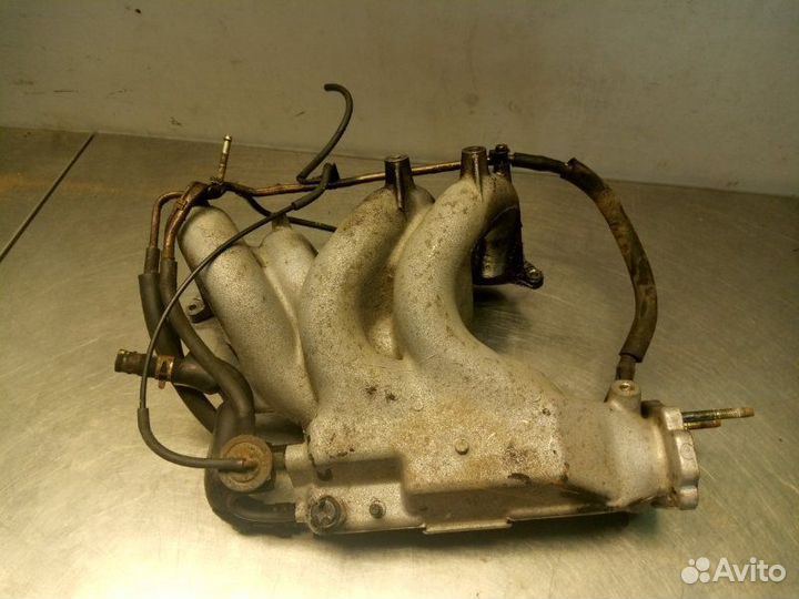 Коллектор впускной Toyota Curren ST206 3SFE