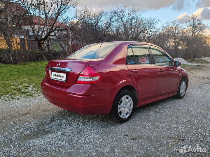 Nissan Tiida 1.6 AT, 2010, 260 000 км