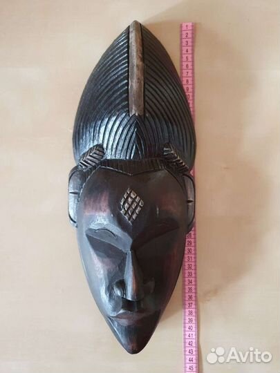 Маска декоративная на стену