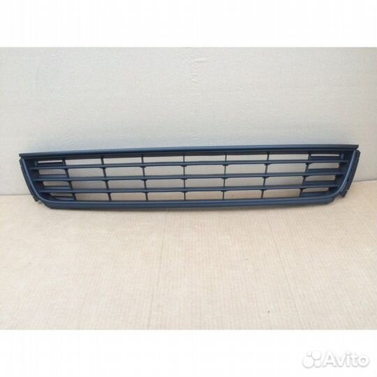 Решетка в бампер VW Polo Sedan