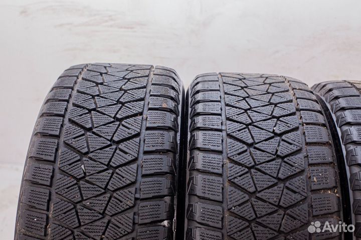 Bridgestone Blizzak DM-V2 265/50 R20 107T