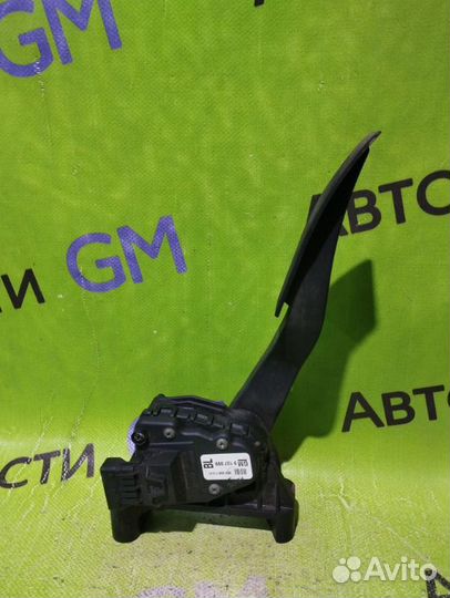 Педаль газа Opel Astra L69 Z16XER 2007