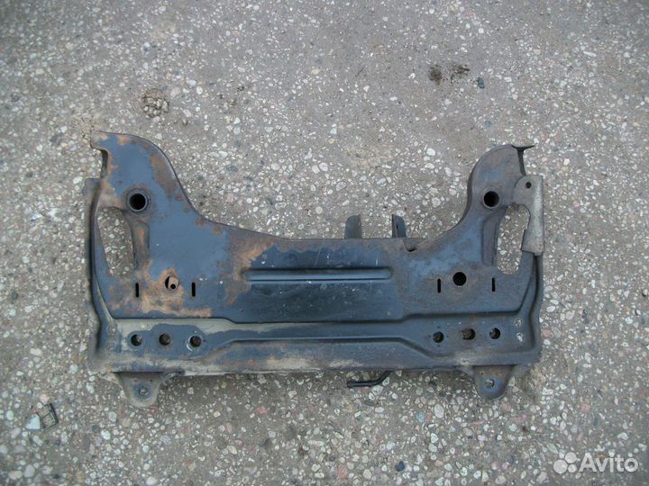 Подрамник Форд Фиеста 2001 2008