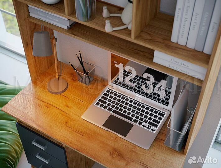Письменный стол 