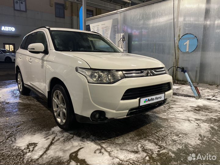 Mitsubishi Outlander 2.4 CVT, 2014, 125 000 км