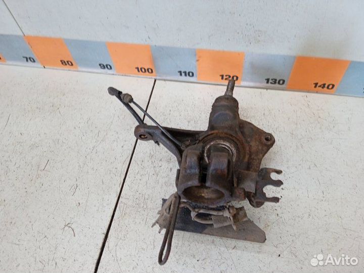 Кулак поворотный передний правый Citroen C5 DE 2.0