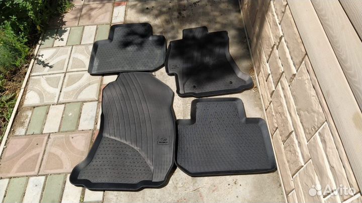 Коврики для Subaru Forester