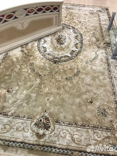 Ковер шелковый