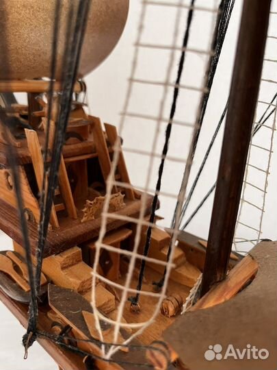 Корабль из дерева, ручная работа