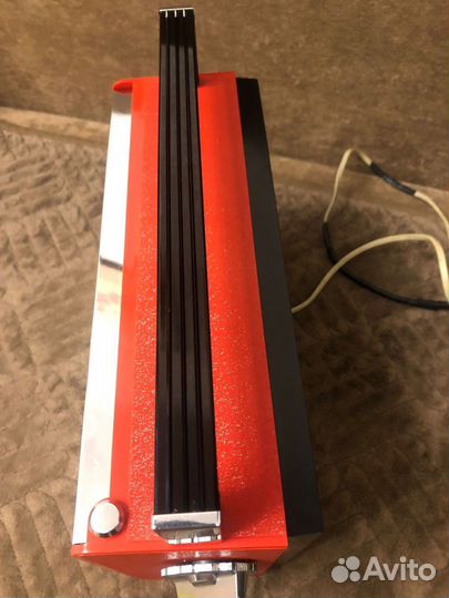 Радиоприемник VEF 202 с FM фм красный