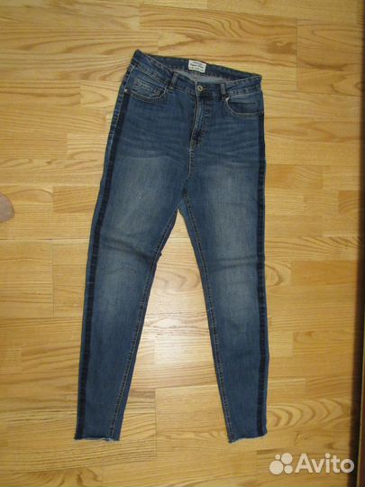 Женские джинсы-стрейч 46 размера в идеальном состо