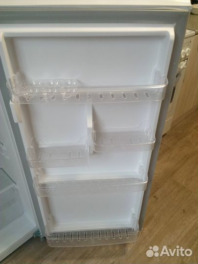 Холодильник средний