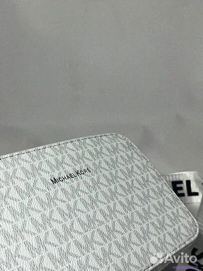Женская сумка Michael Kors: комфорт и стиль