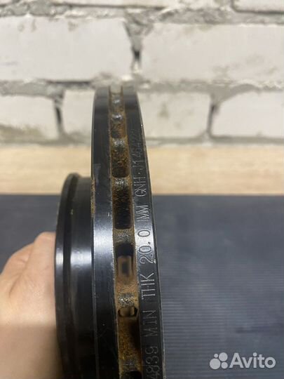 Диск тормозной Kia Rio 2 передний TRW