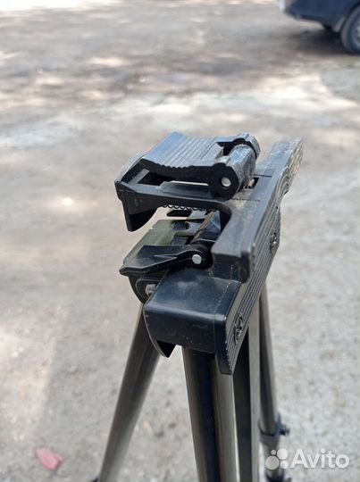 Штатив для телефона и камеры