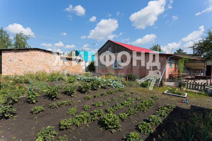 Дом 50,9 м² на участке 6 сот.