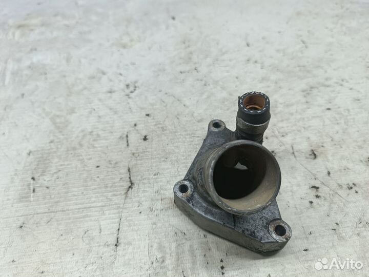 Корпус термостата VQ35