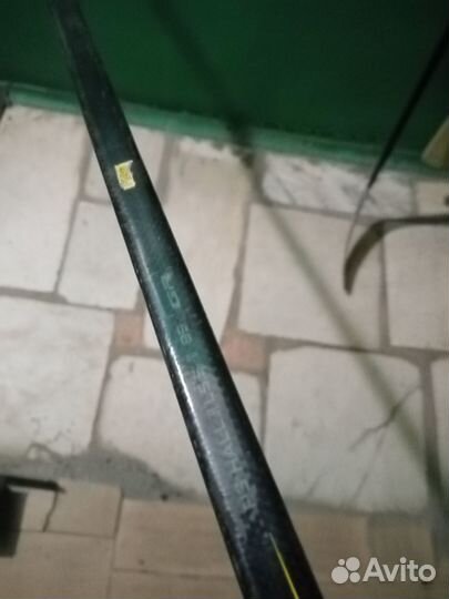 Клюшка хоккейная правый хват б/у SR R