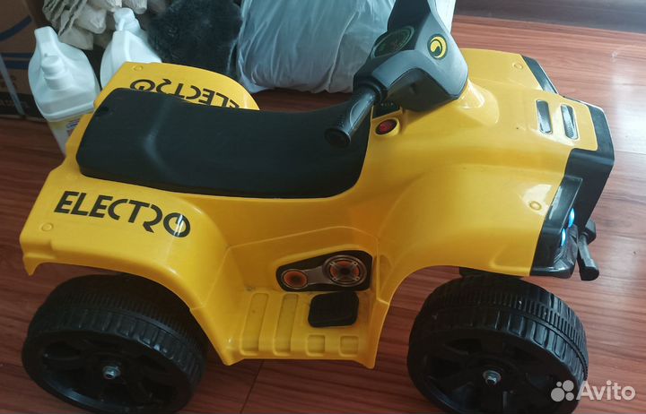 Квадроцикл на аккумуляторе