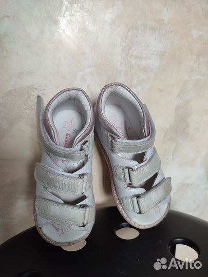 Сандалии для девочки