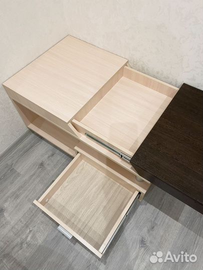 Тумба под телевизор напольная