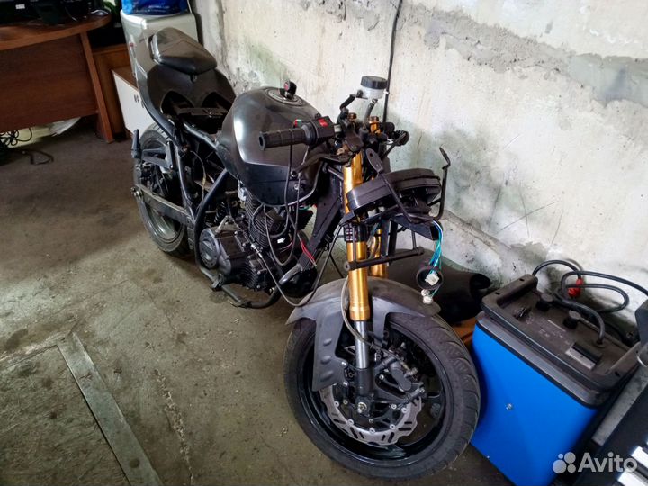 Мотоцикл GXR 250