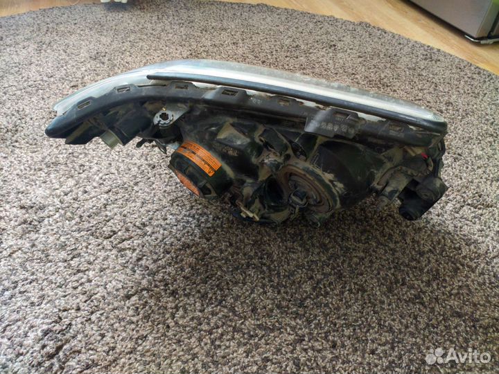 Фара левая форестер сг5 ксенон