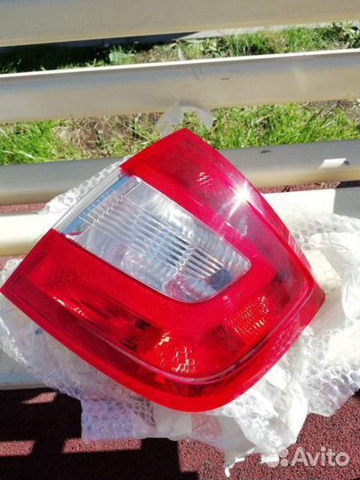 Фонарь задний skoda rapid 2012-20020 год