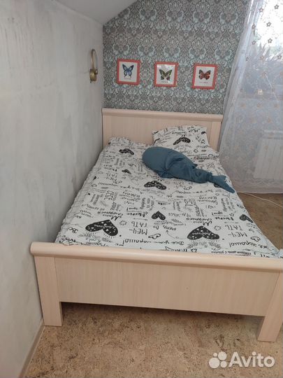 Кровать