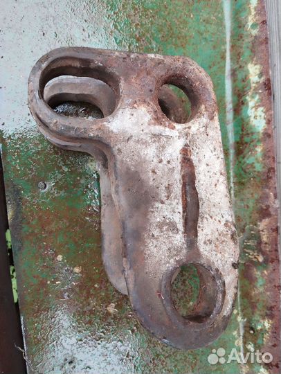 Серьга трактора (фаркоп)