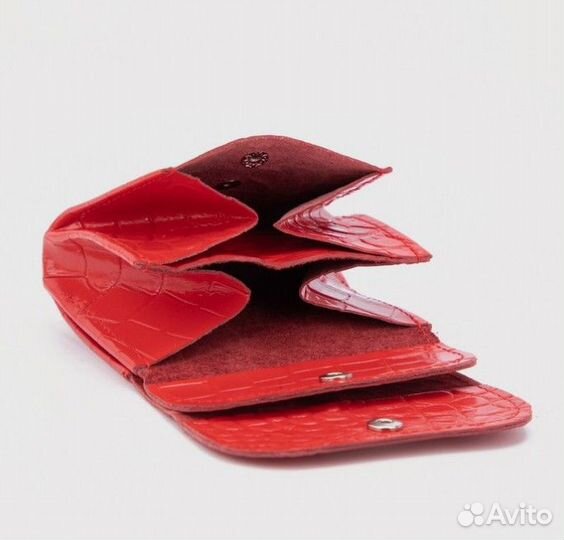 Монетница-кошелёк на кнопке 3отд кожа алый Россия