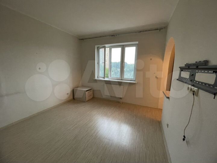 1-к. квартира, 42 м², 3/10 эт.