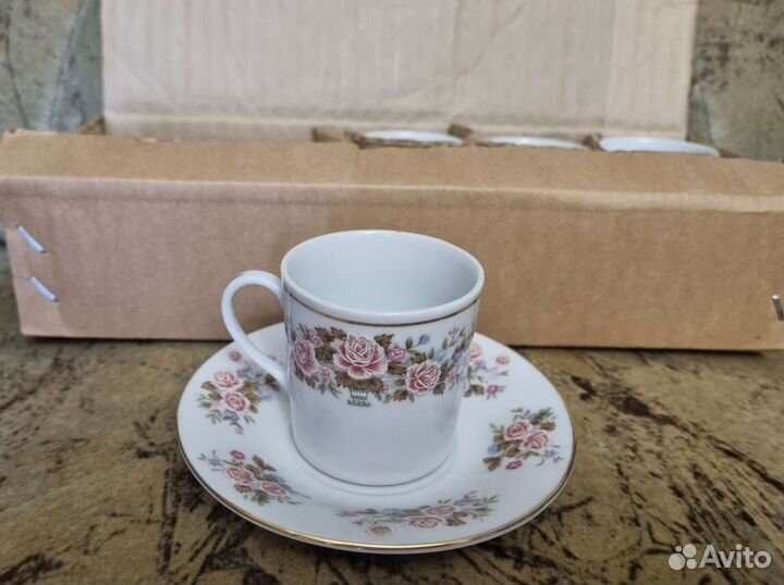 Кофейный фарфоровый сервиз