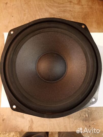 Продаю динамики tesla