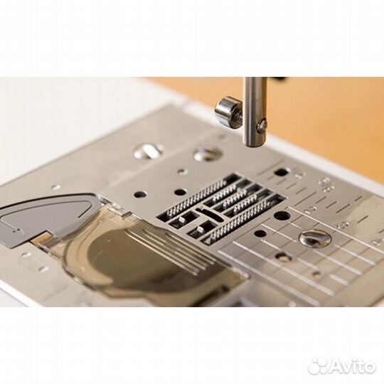 Компьютеризированная швейная машина brother style