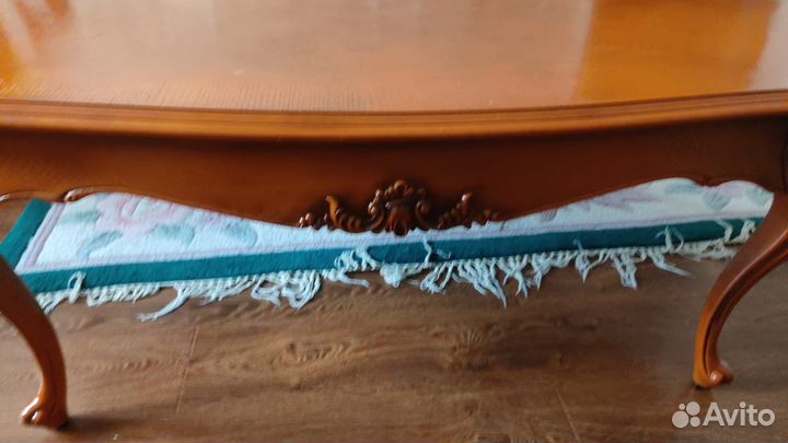 Тумба под телевизор и журнальный стол