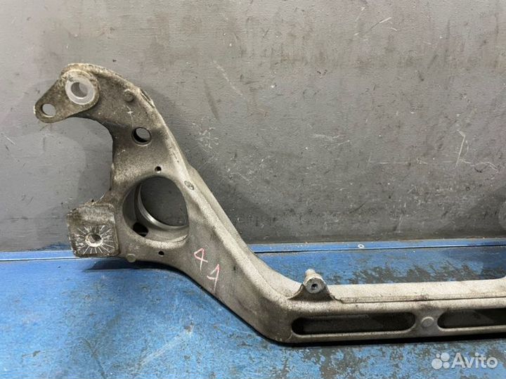 Подрамник передний Volkswagen Touareg GP